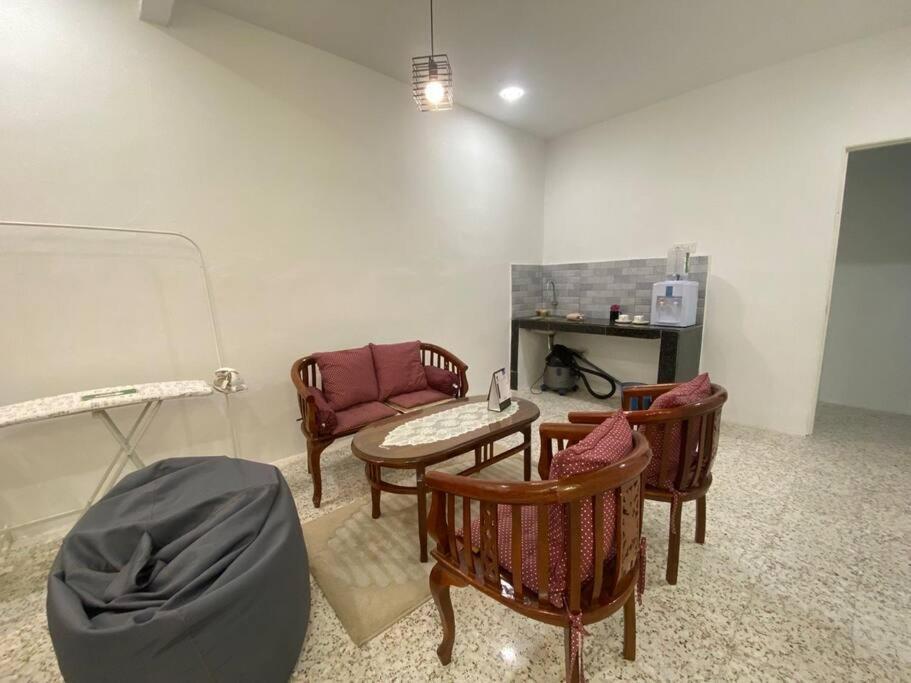 The Lawo Homestay קואלה טרנגאנו מראה חיצוני תמונה